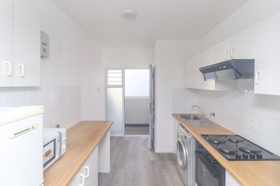 1 Bedroom Property for Sale in Sea Point Western Cape